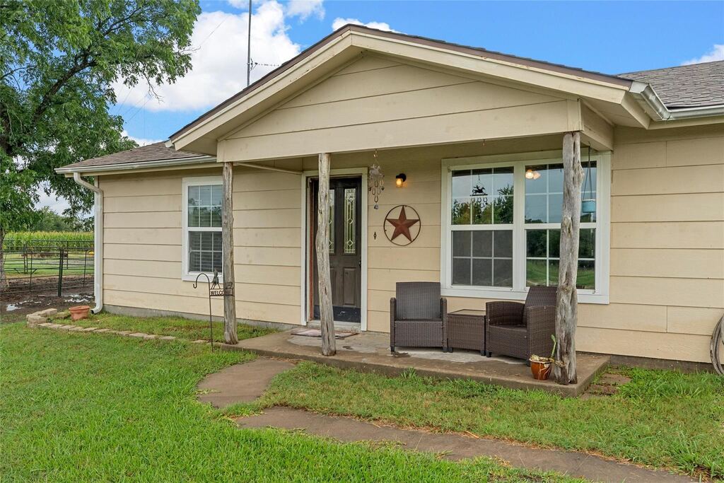 2851 Fm 339, Mount Calm, TX 76673 — photo 1
