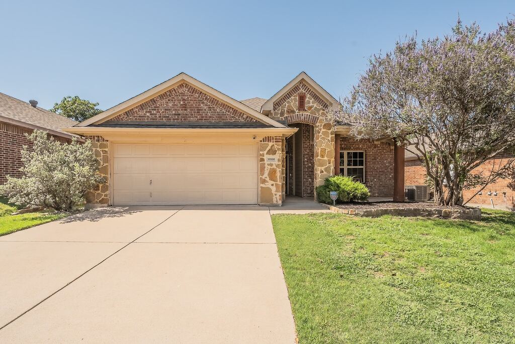 10100 Cougar Trail, Fort Worth, TX 76108 — photo 1