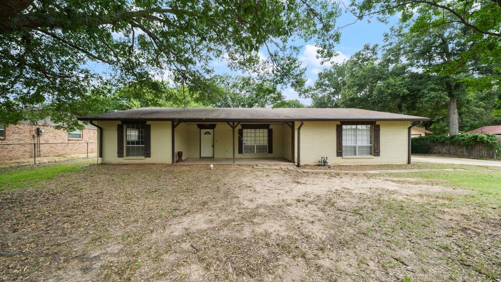 519 Malibu Drive, Malakoff, TX 75148 — photo 1