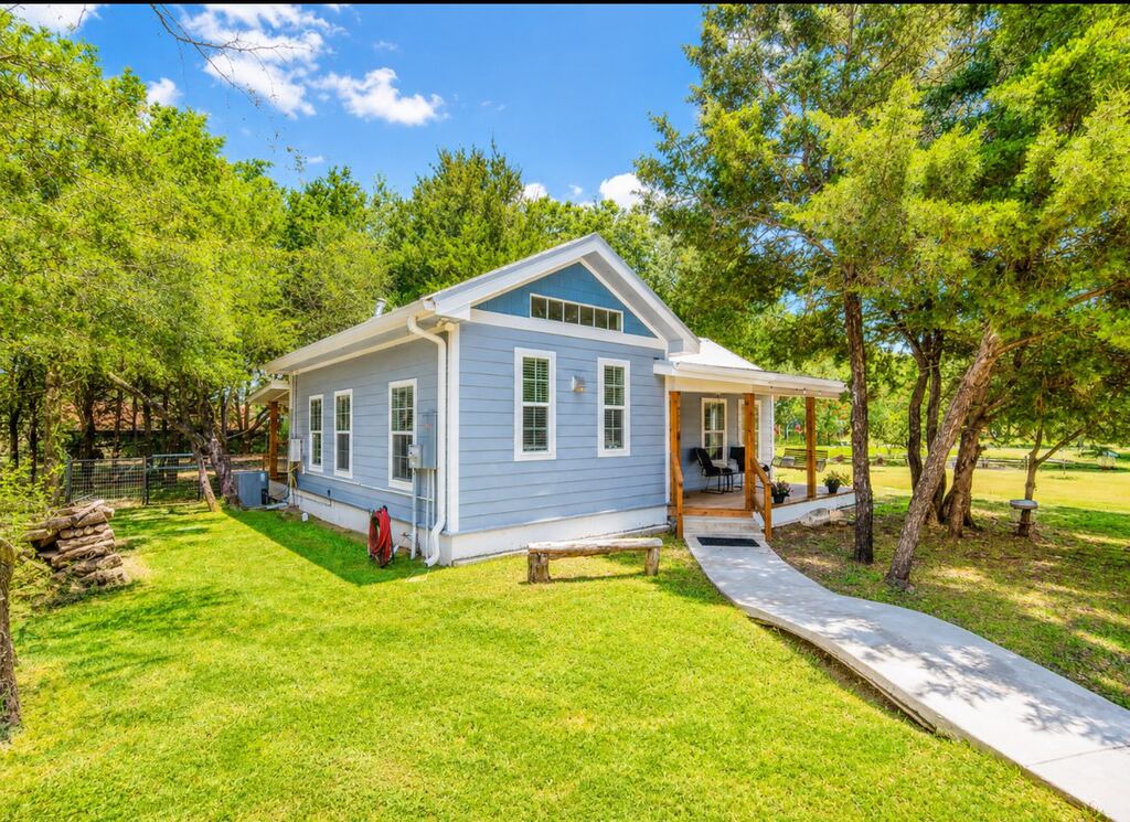 14275 Gholson Road, Gholson, TX 76705 — photo 1