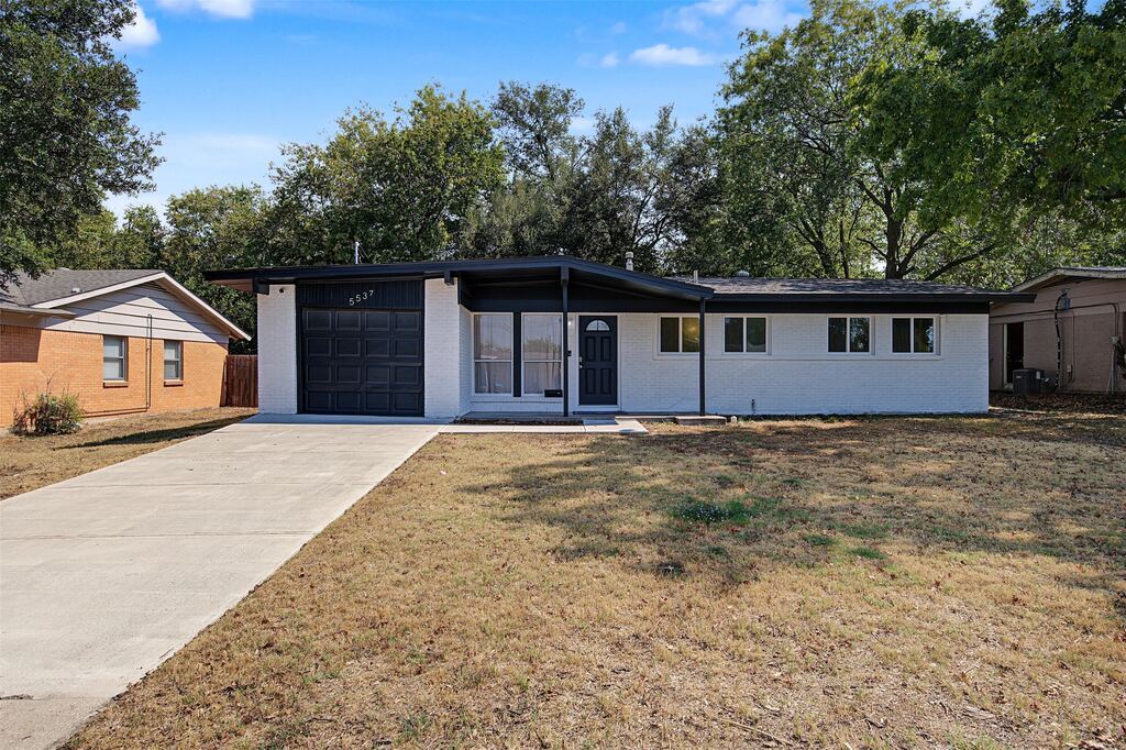 5537 Wheaton Drive, Fort Worth, TX 76133 — photo 1