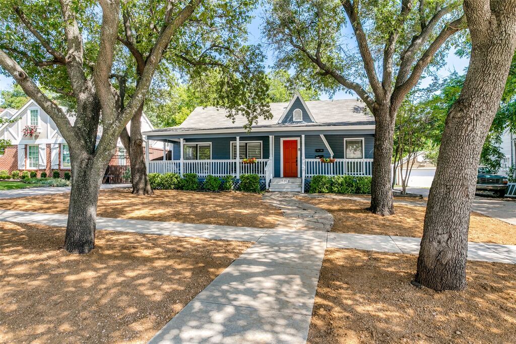 5012 Calmont Avenue, Fort Worth, TX 76107 — photo 1