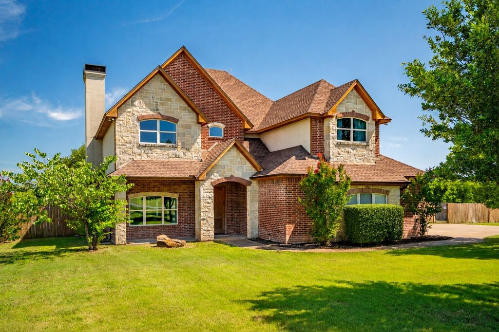 407 Valley View Court, Rio Vista, TX 76093 — photo 1