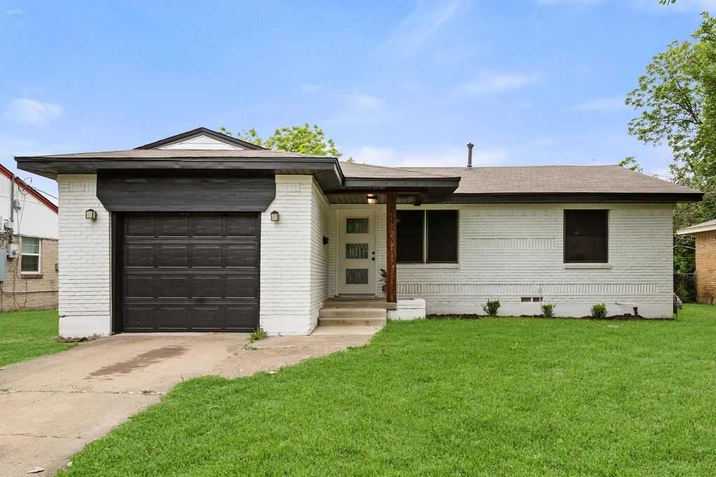 1710 Western Park Drive, Dallas, TX 75211 — photo 1