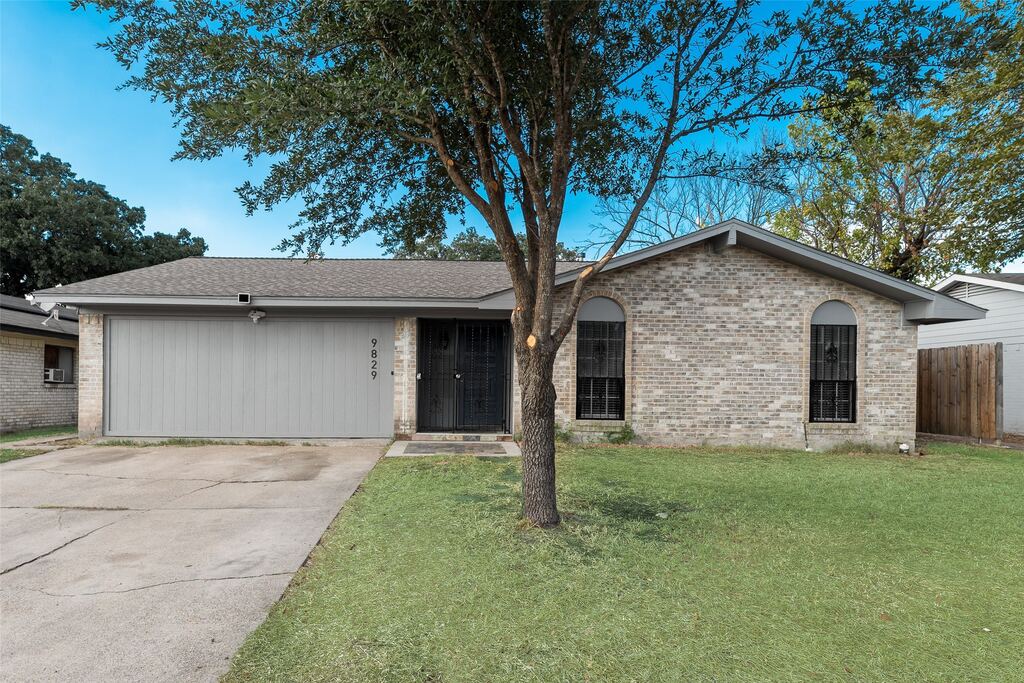 9829 GROVE OAKS Valley, Dallas, TX 75217 — photo 1