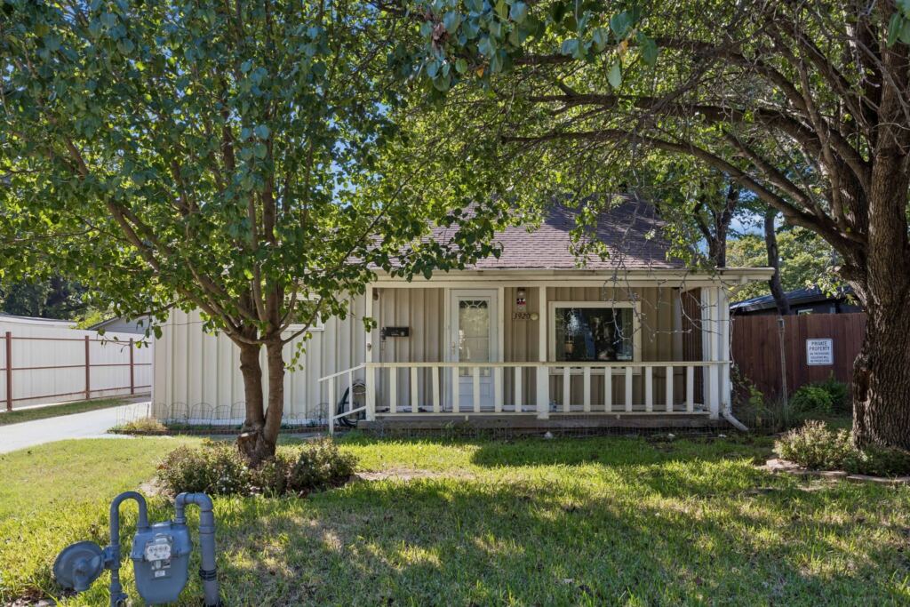 3920 Hollis Street, Haltom City, TX 76111 — photo 1