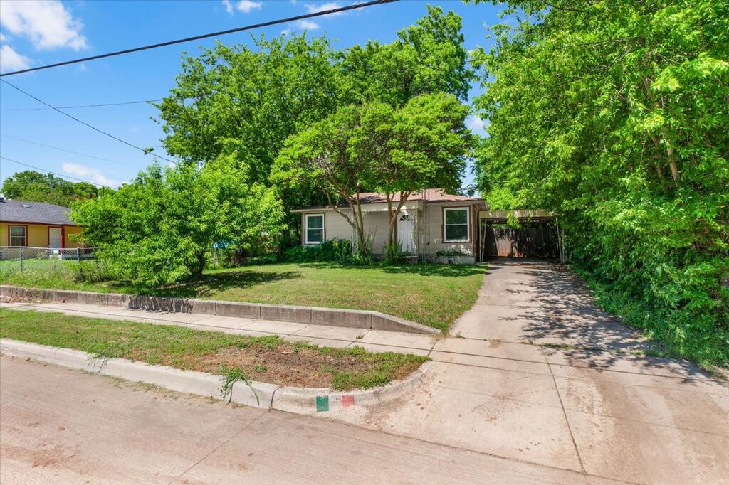 2532 Chicago Avenue, Fort Worth, TX 76103 — photo 1