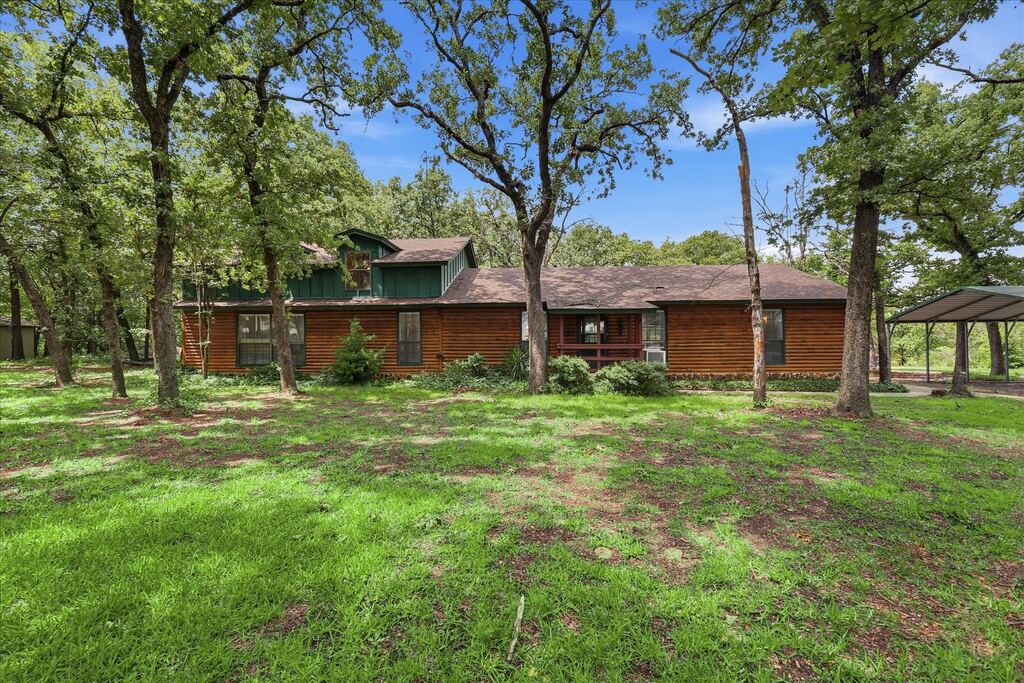 237 Brenda Lane, Gainesville, TX 76240 — photo 1