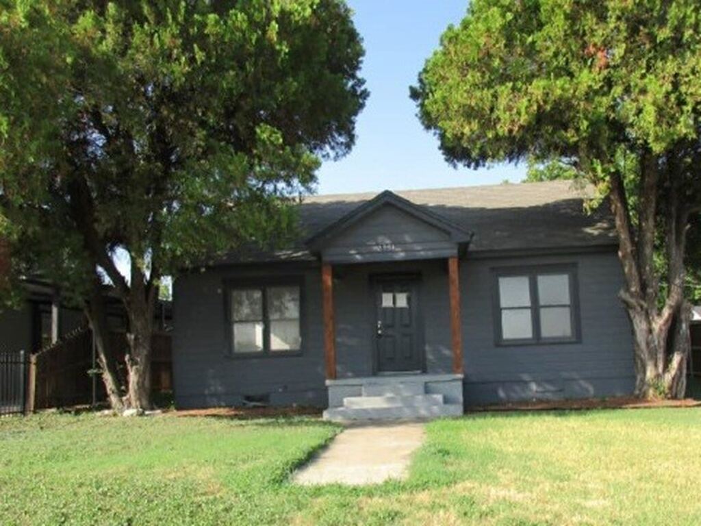 2734 Burchill Road, Fort Worth, TX 76105 — photo 1