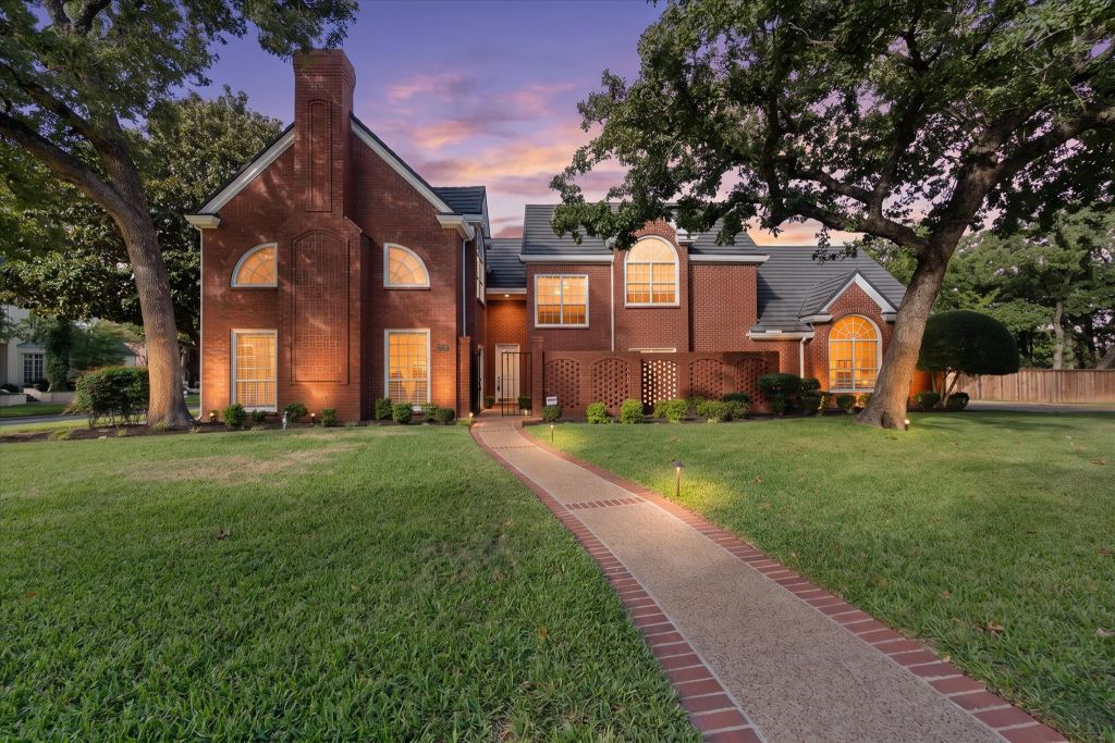 5104 Forestlake Court