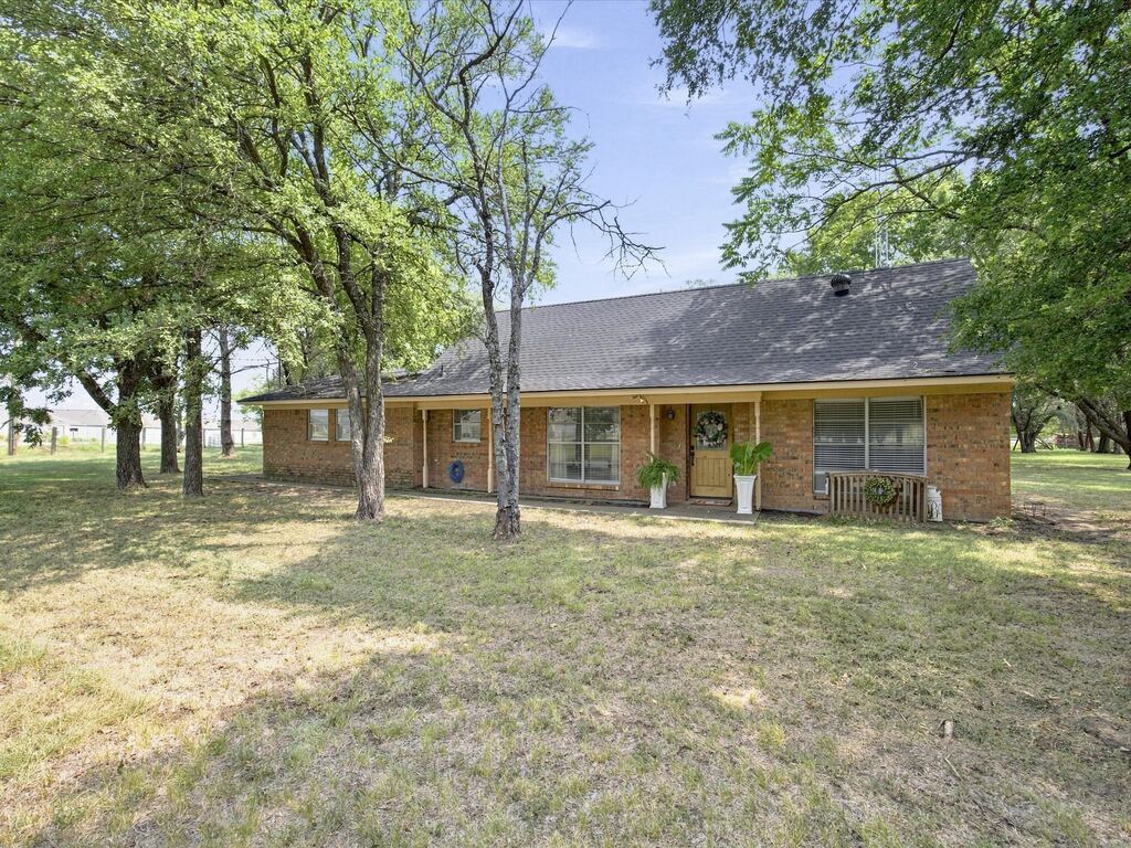 5022 Ensign Road, Ennis, TX 75119 — photo 1