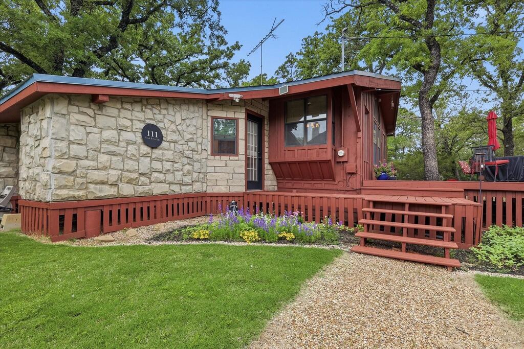111 Oak Tree Lane, Hickory Creek, TX 75065 — photo 1