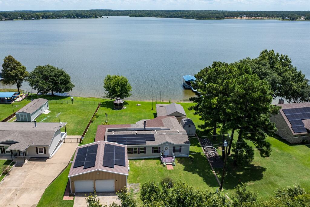 175 Kings Row, Malakoff, TX 75148 — photo 1