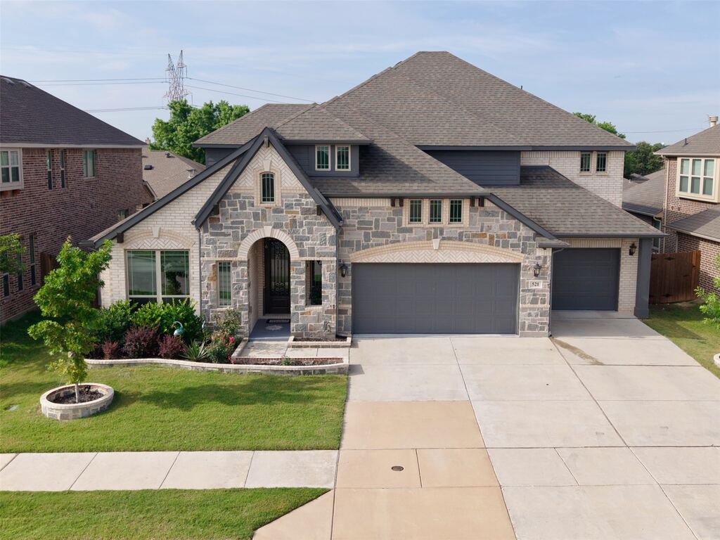 521 Ridgewater Trail, Fort Worth, TX 76131 — photo 1