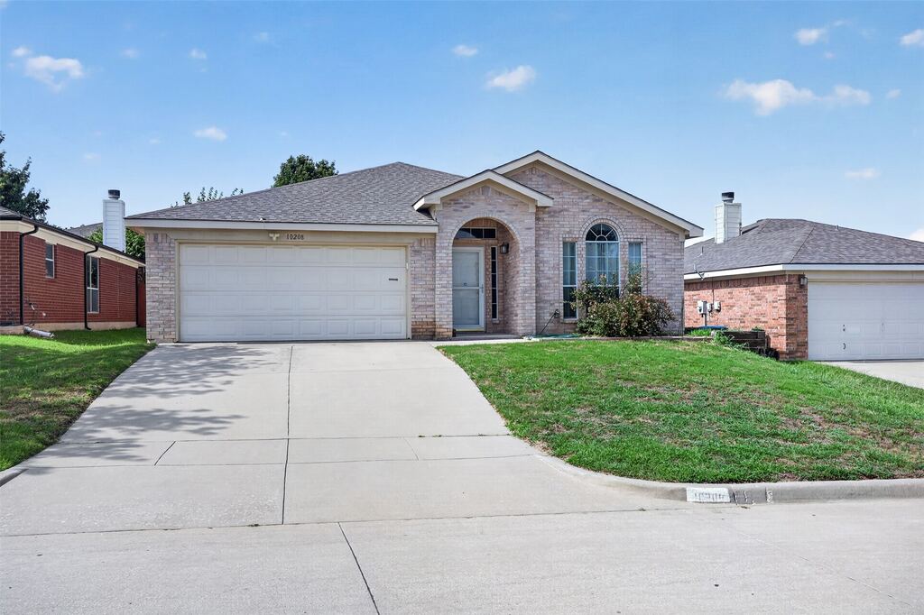 10208 Dallam Lane, Fort Worth, TX 76108 — photo 1