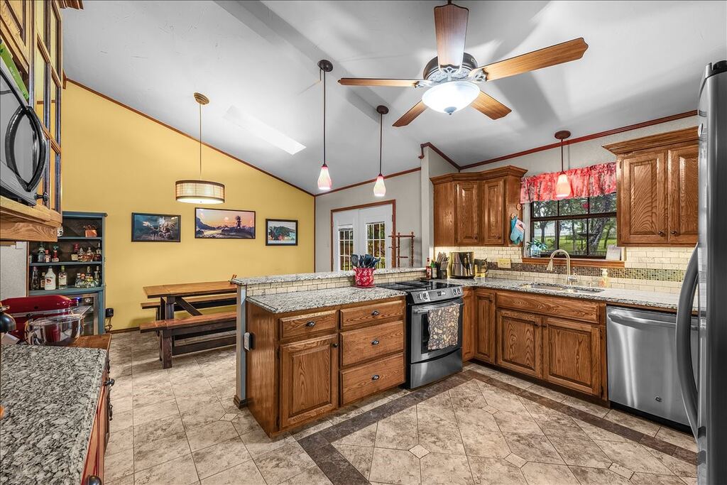 220 Annetta, Willow Park, TX 76087 — photo 1