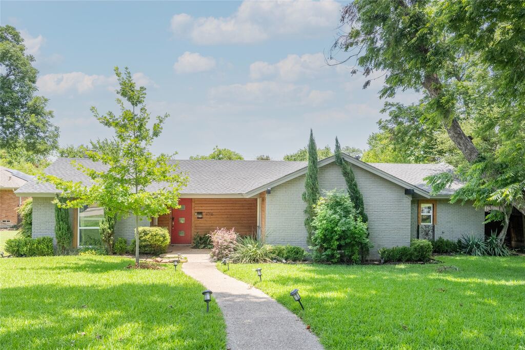 9716 Ravensway Drive, Dallas, TX 75238 — photo 1