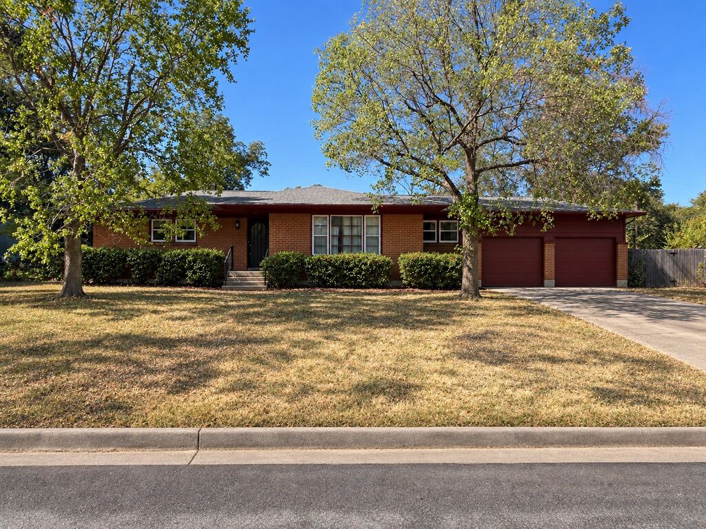 3825 Cornish Avenue, Fort Worth, TX 76133 — photo 1