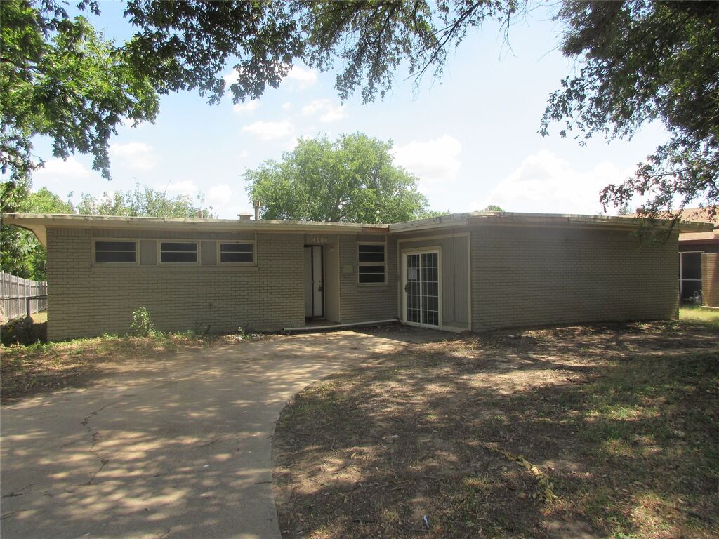 4904 Virgil Street, Fort Worth, TX 76119 — photo 1