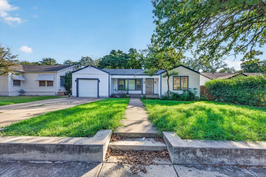 501 Catherine Street, Fort Worth, TX 76103 — photo 1