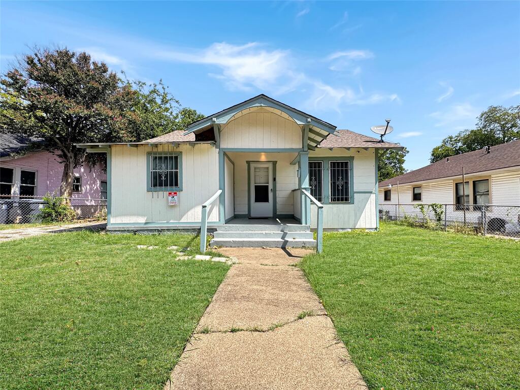 1427 Claude Street, Dallas, TX 75203 — photo 1