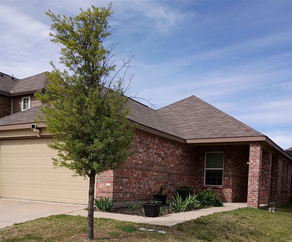3620 Judges, Ennis, TX 75119 — photo 1