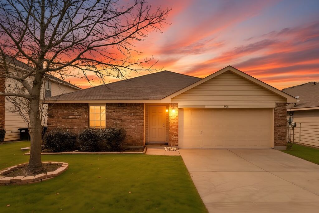 14109 Cochise Drive, Fort Worth, TX 76052 — photo 1