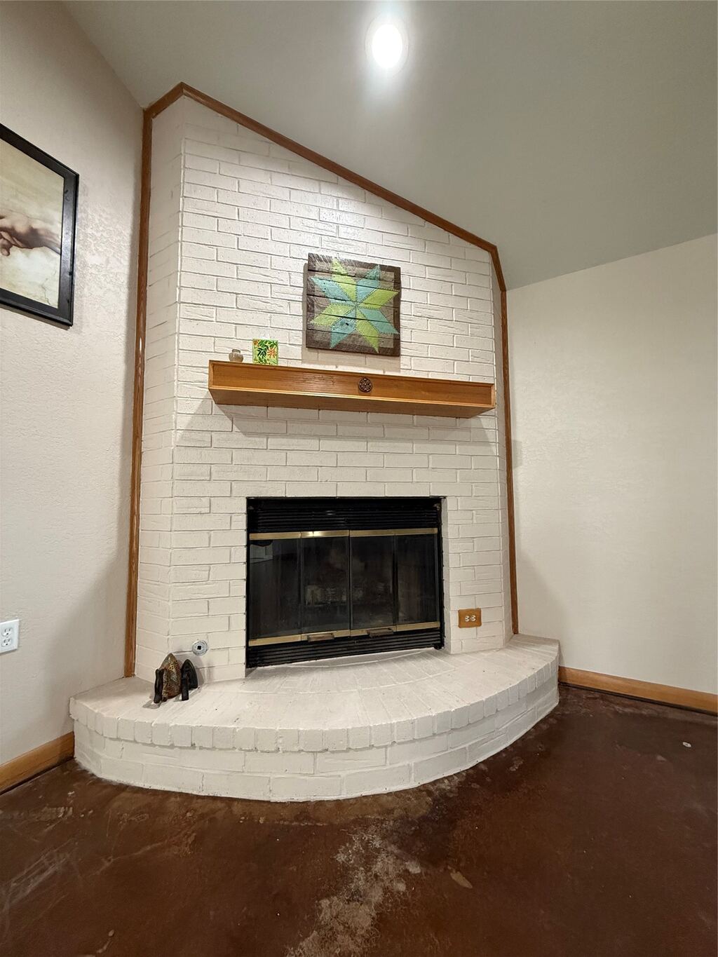 517 E Locust Street, Nocona, TX 76255 — photo 1