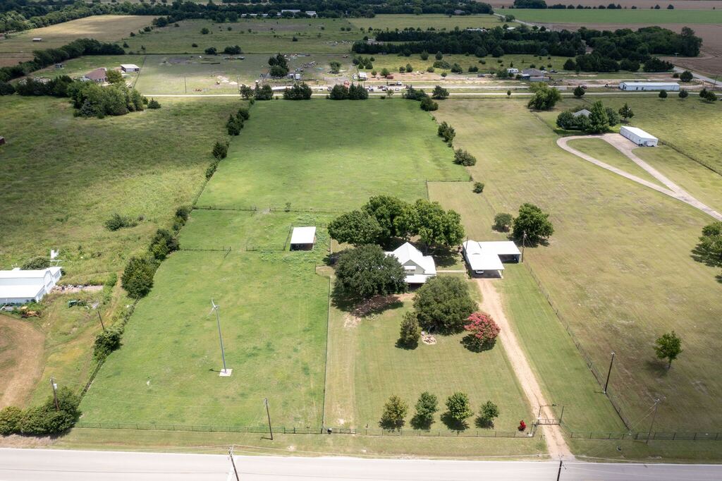330 S Goode Road, Wilmer, TX 75172 — photo 1