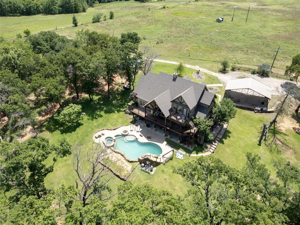 1510 Hawkins Road, Whitesboro, TX 76273 — photo 1