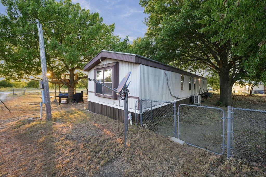 1206 Toby Street, Alvarado, TX 76009 — photo 1
