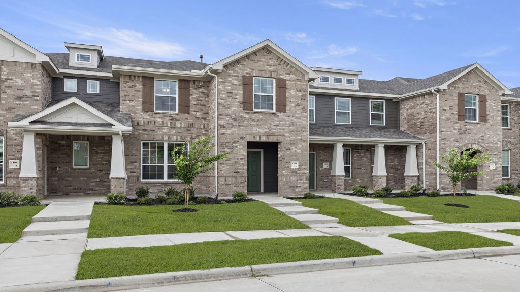 1894 Indigo Lane 15, Heartland, TX 75126 — photo 1