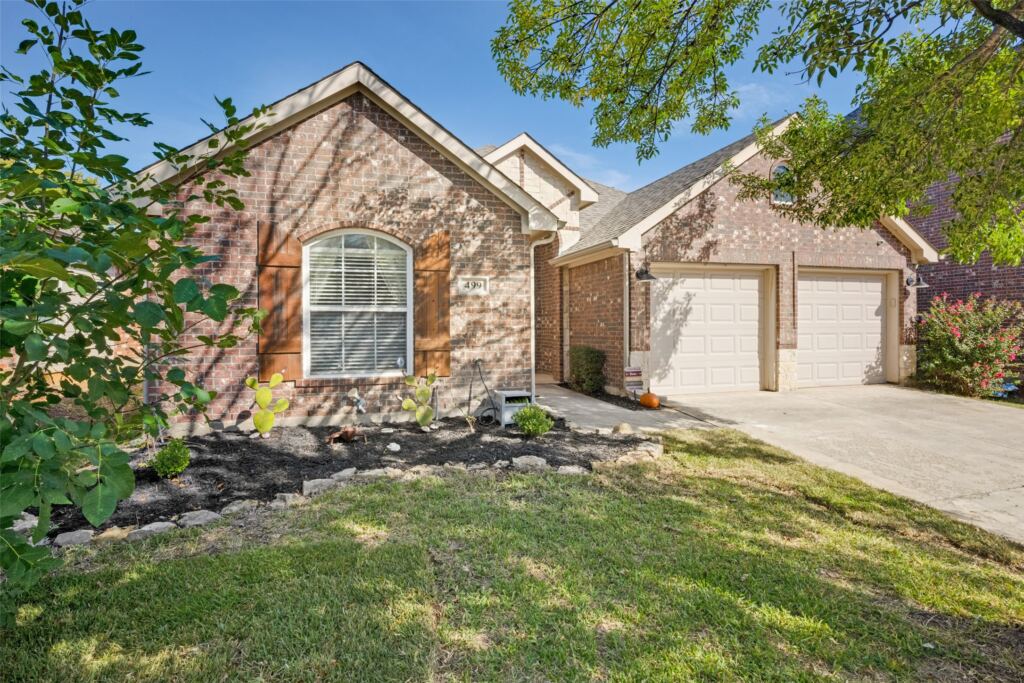 499 Liberty Way, Lake Dallas, TX 75065 — photo 1