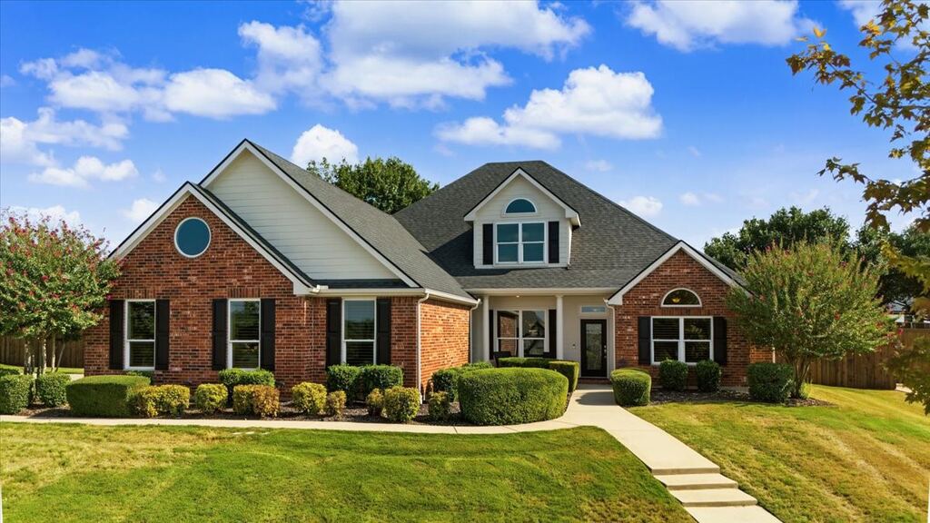 3909 Stoneshire Court, Fort Worth, TX 76179 — photo 1
