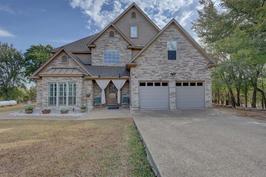 201 Hcr 2127, Whitney, TX 76692 — photo 1