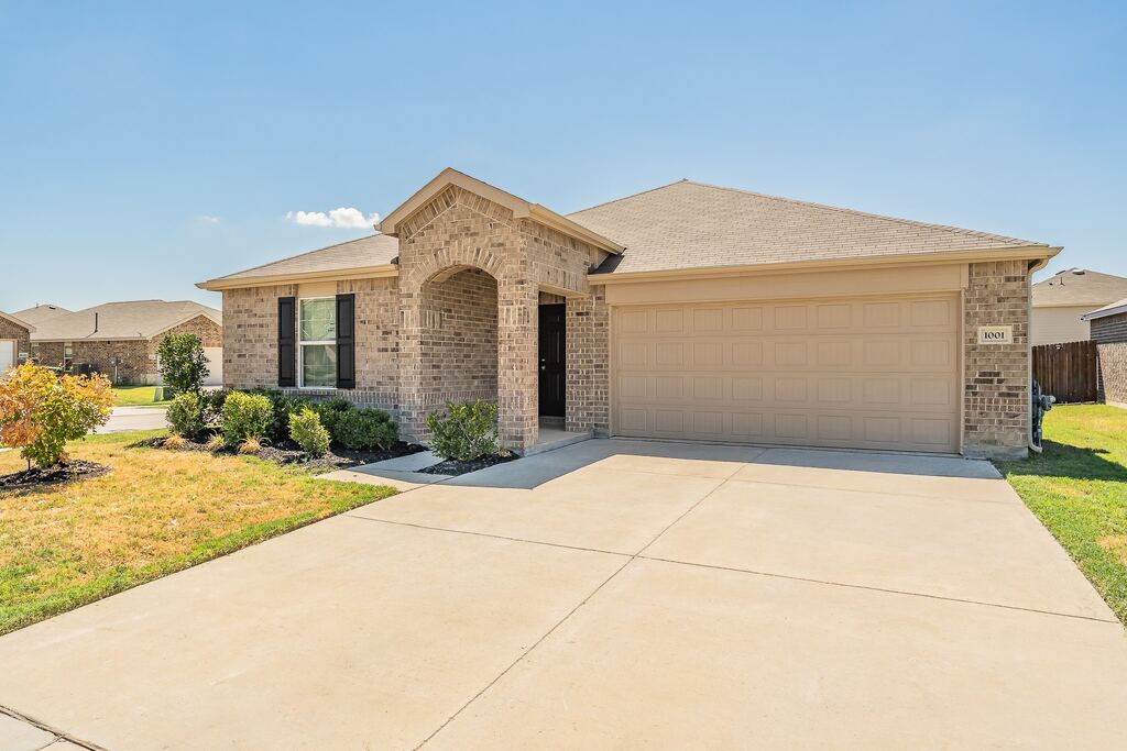 1001 Paso Fino Drive, Haslet, TX 76052 — photo 1