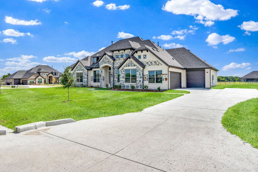 8340 Magnolia Court