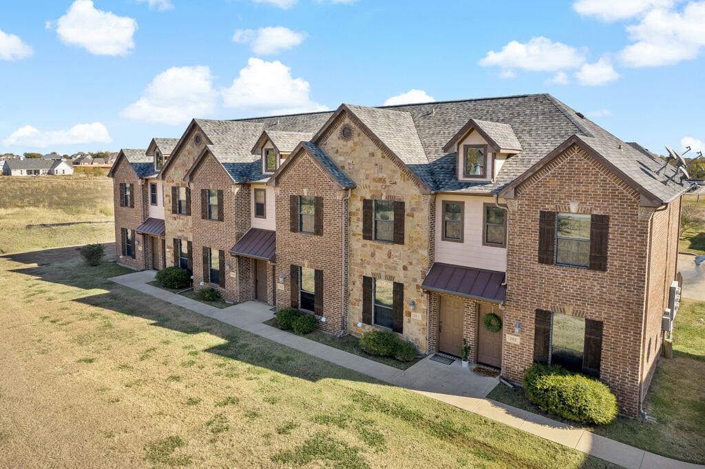 11118 Marion Road 105, Sanger, TX 76266 — photo 1