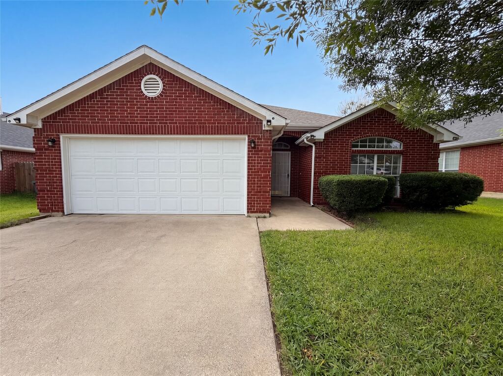 5432 Nuthatch Street, Dallas, TX 75236 — photo 1