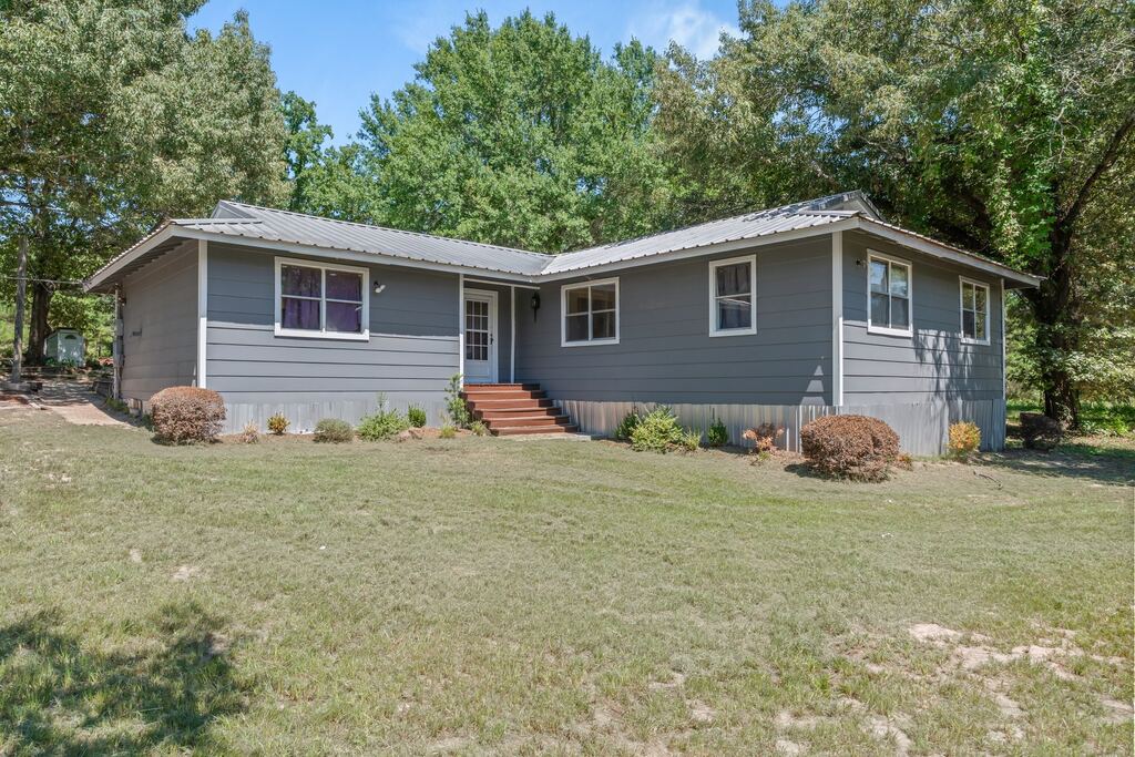 16973 FM 773, Ben Wheeler, TX 75754 — photo 1
