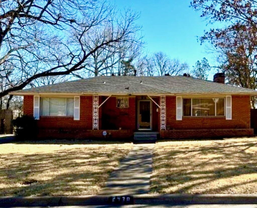 2438 Five Mile Circle, Dallas, TX 75233 — photo 1