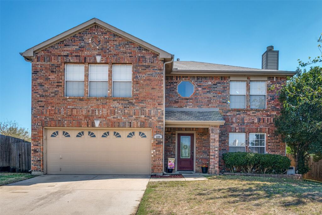 220 Sunset Oaks Drive, Fort Worth, TX 76112 — photo 1