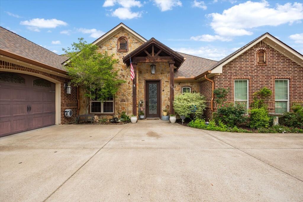249 Heritage Court, Lindale, TX 75771 — photo 1