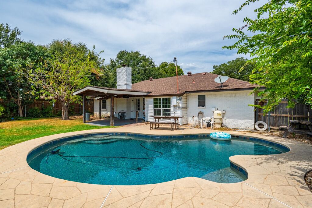 4633 Saldana Drive, Fort Worth, TX 76133 — photo 1