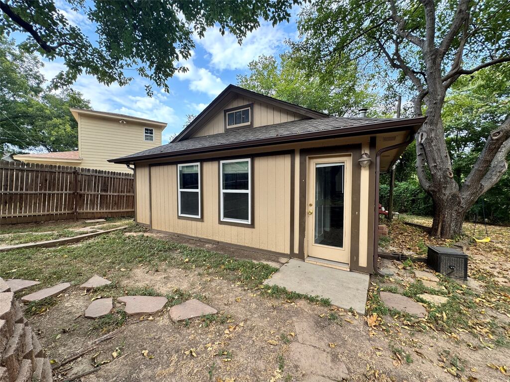 4225 Sue Court, Lake Worth, TX 76135 — photo 1