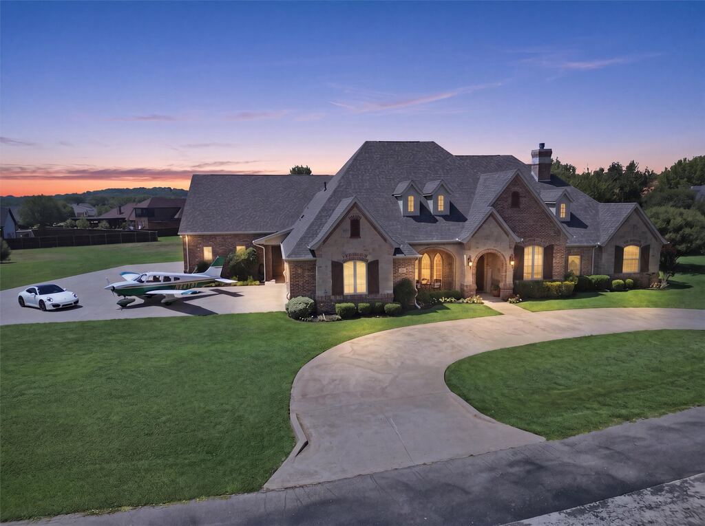 108 Concorde Circle, Cresson, TX 76035 — photo 1