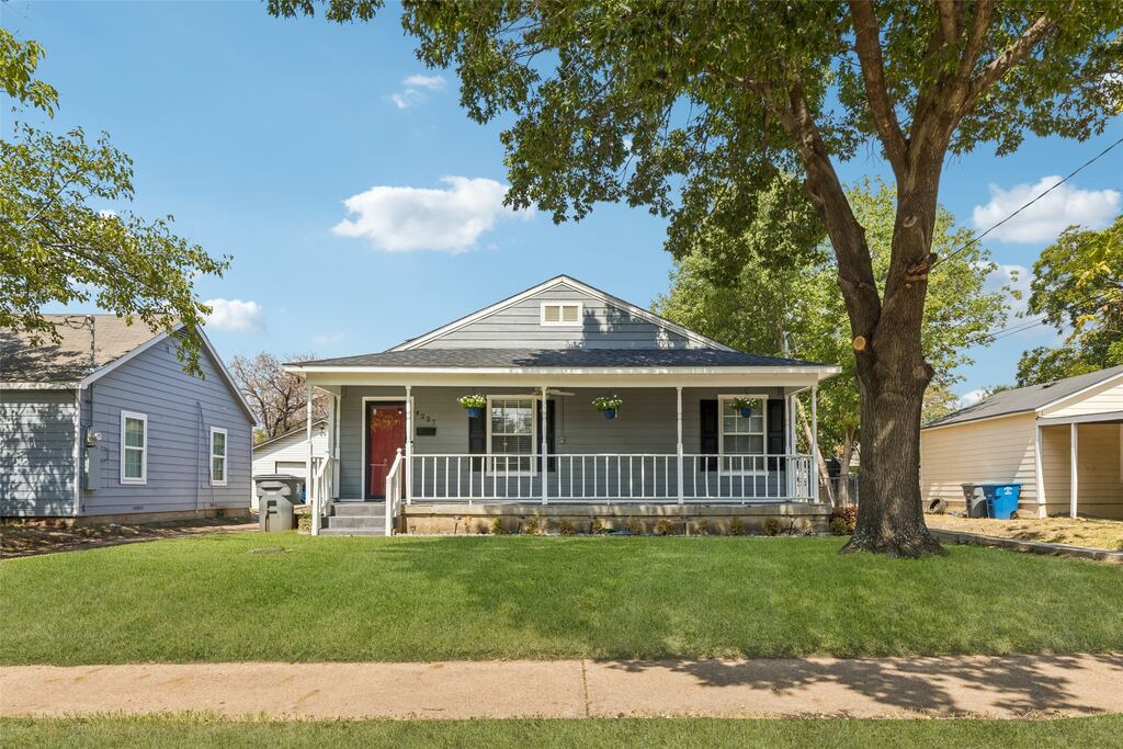4227 Shelley Boulevard, Dallas, TX 75211 — photo 1