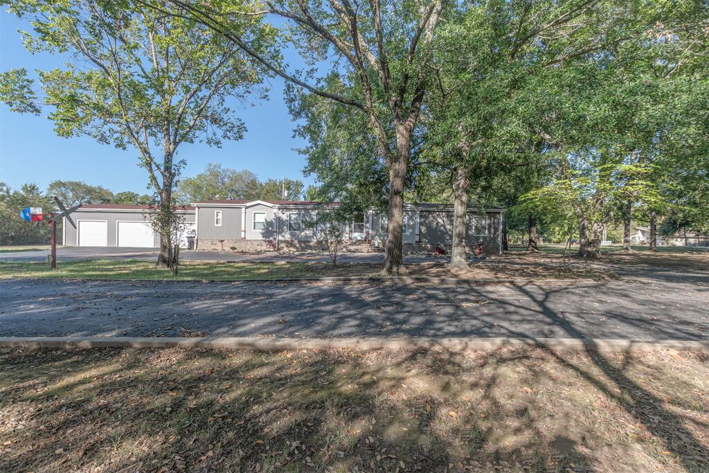 138 S Campbell Street, Alba, TX 75410 — photo 1