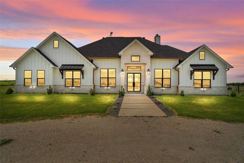 850 Cooke Road, Ennis, TX 75119 — photo 1