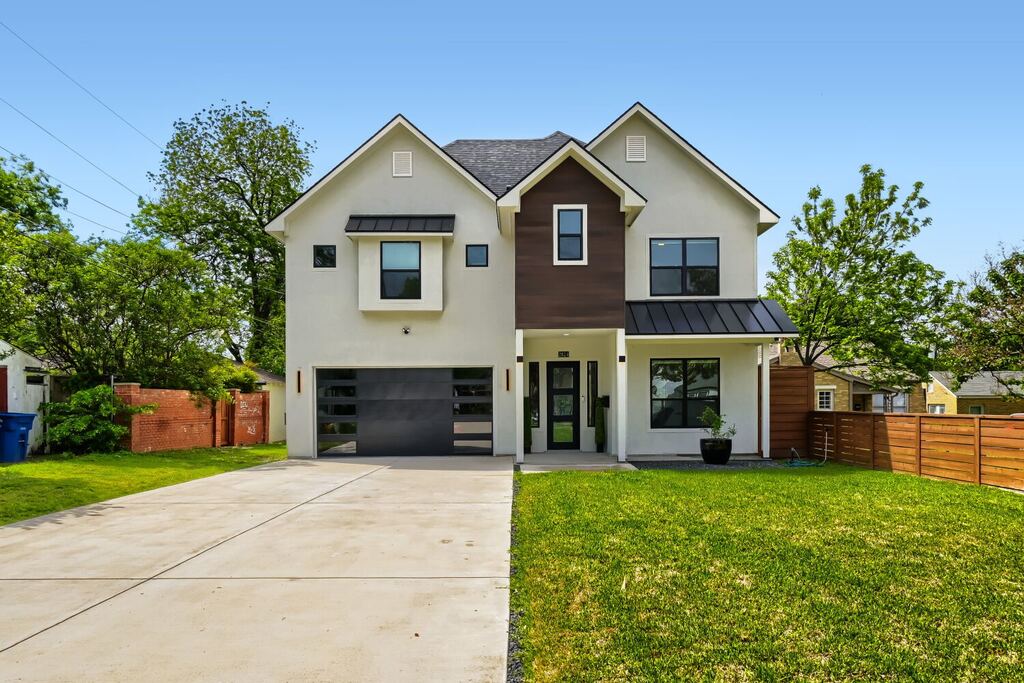 2824 Cain Boulevard, Dallas, TX 75211 — photo 1